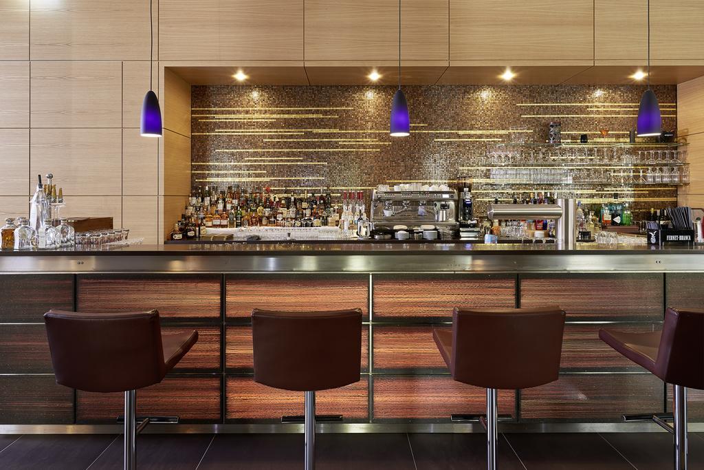 Hotel Elbresidenz An Der Therme Бад-Шандау Экстерьер фото The bar at the hotel
